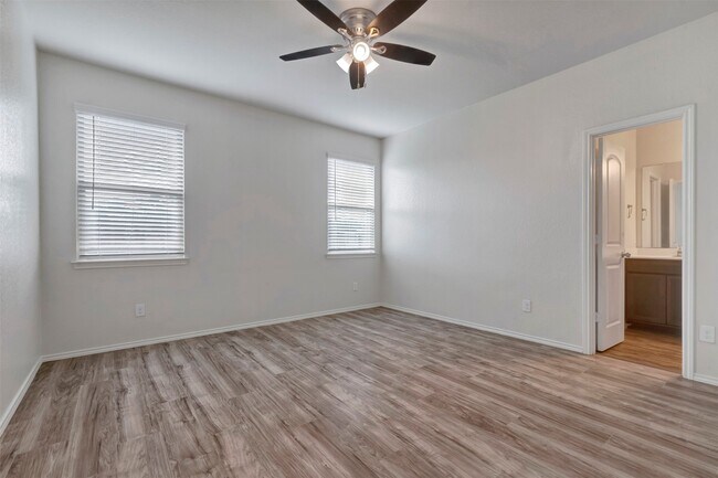 Photo - 2331 Strong Horse Dr