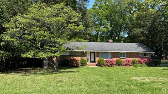 Building Photo - 3311 Northampton Dr Rental