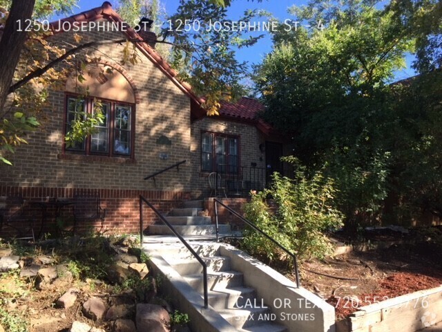 Building Photo - **Half Off 1st Month Rent!!**    Stylish &... Unit 4 Rental