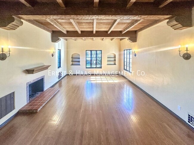 Photo - 601 Termino Ave