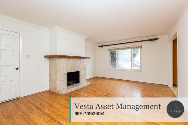 Photo - Bright & Inviting Three-Bedroom Home with Easy City Access