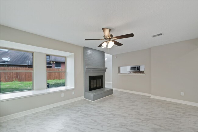 Photo - 8818 Vinkins Rd