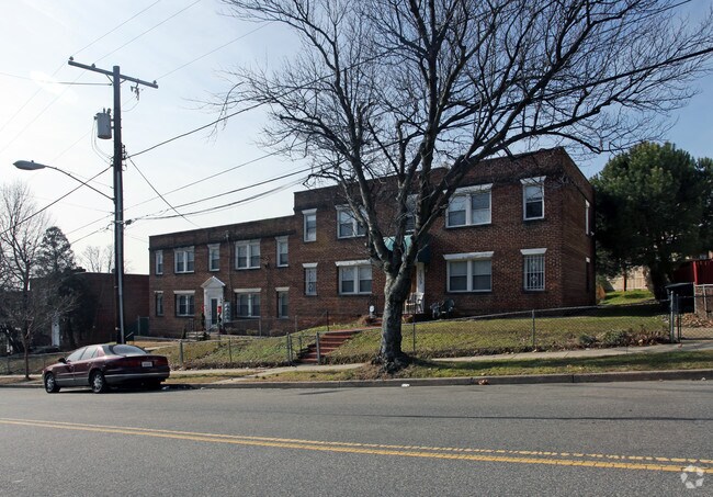 Photo - 2613 30th St SE