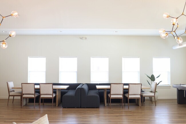 Photo - 98 Penn Place