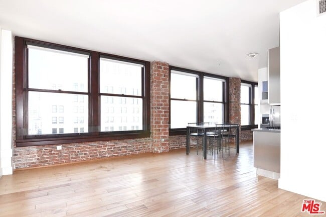 Photo - 460 S Spring St Unit 1001