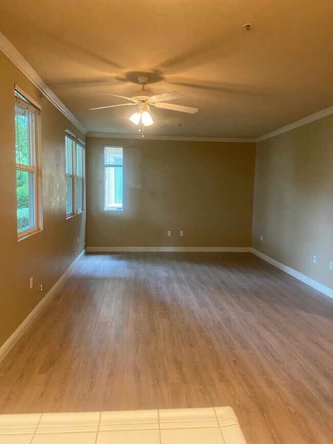 Living room - 4800 Westlake Pky Unit 510 Westlake Villas