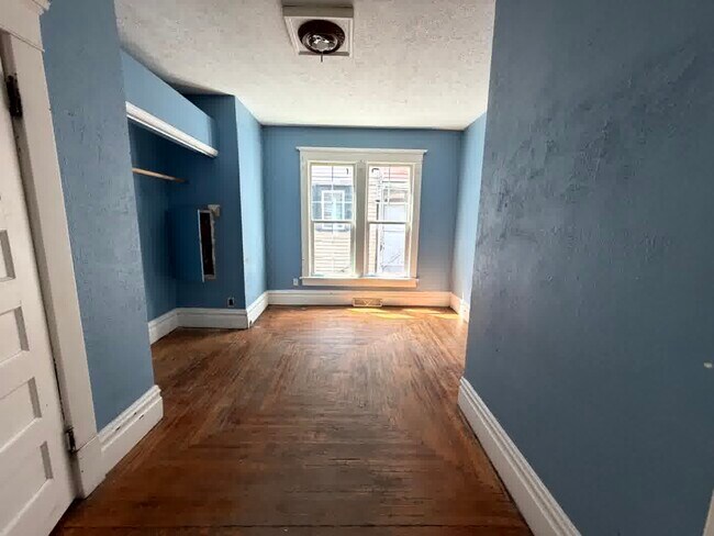 Photo - 520 W Marion St Unit 1