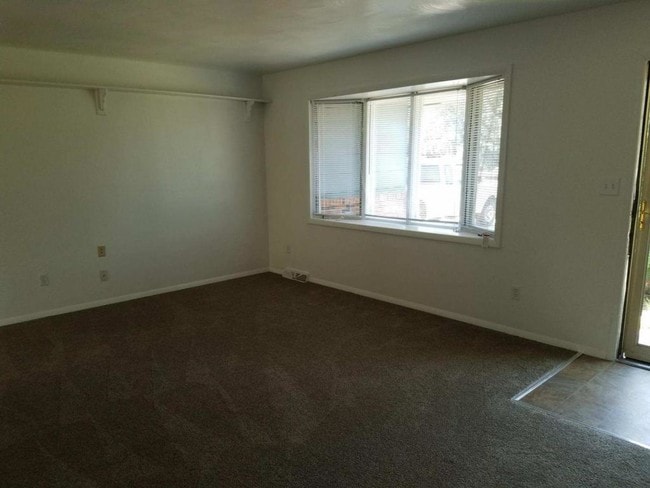 Photo - 2813 Shoal Cir