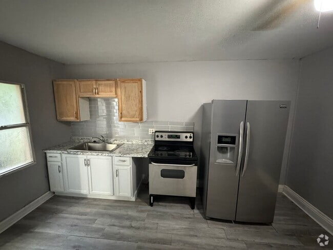 Building Photo - 1160 NE 111th St Unit B Rental