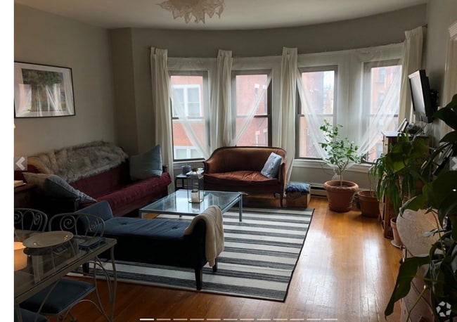 Building Photo - 849 Beacon St Rental