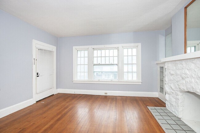 Photo - 2827 Avondale Ave Unit 2