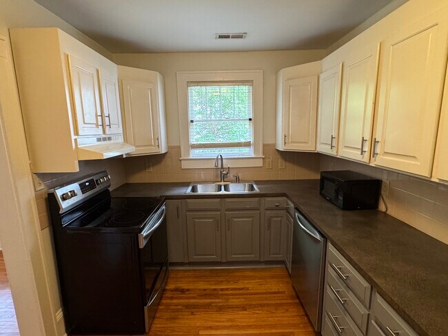 Photo - 526 Oakland Ave