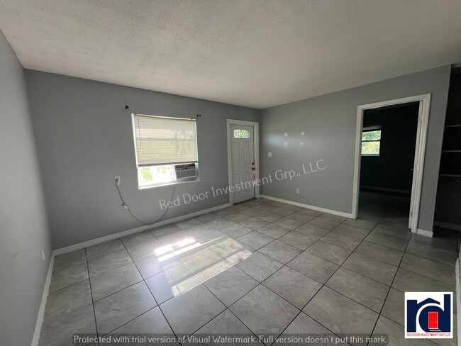 Building Photo - 3105 Ave T Unit 3104 Avenue S A