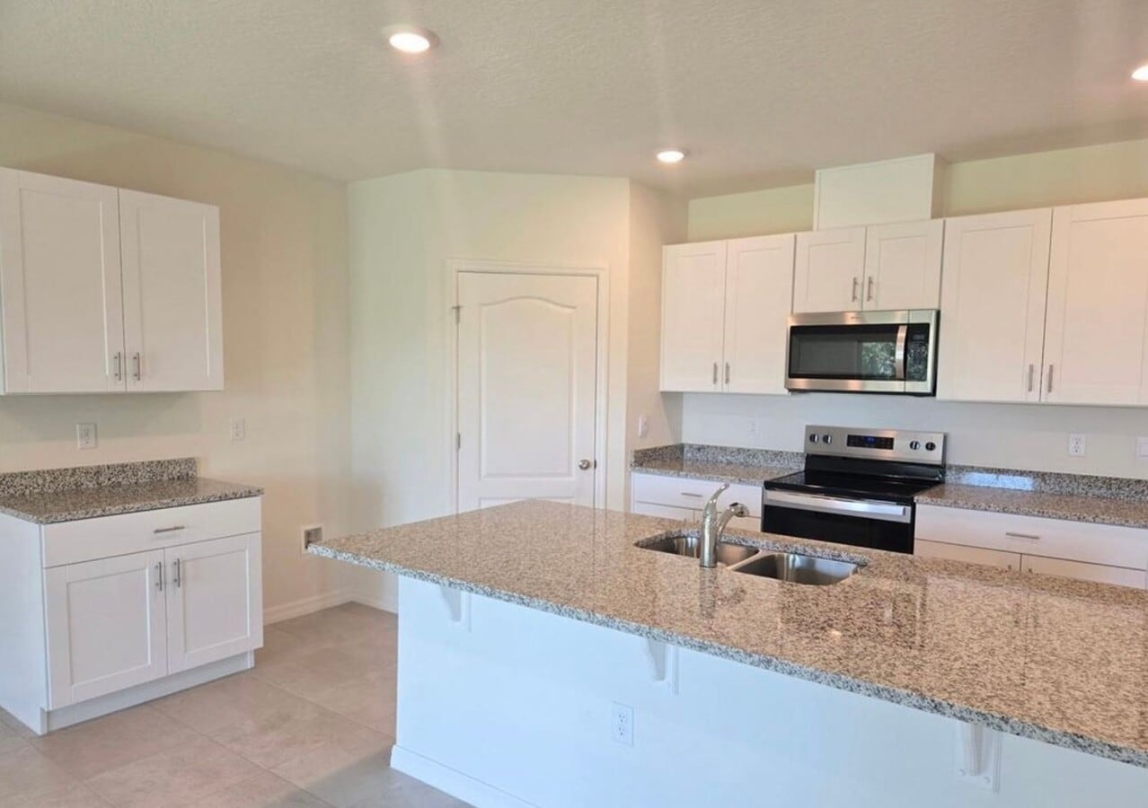 Photo - Beautiful 4 Bedroom in Halifax Plantation