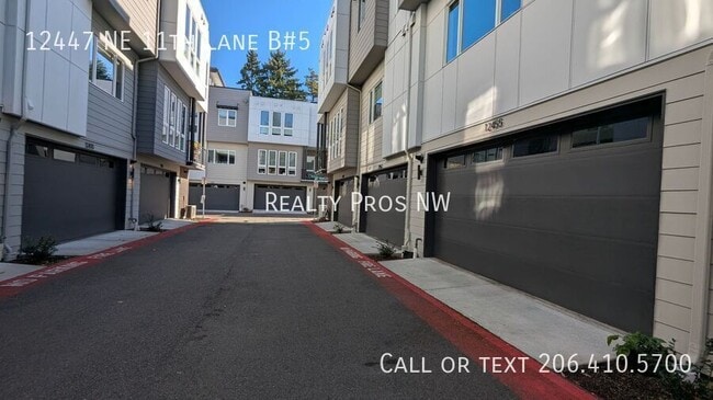 Photo - 12447 NE 11th Ln