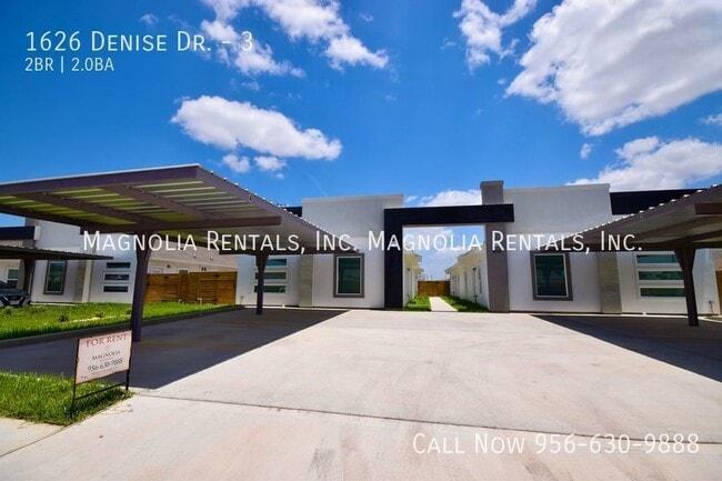 Photo - 1626 W Denise Dr Unit 3