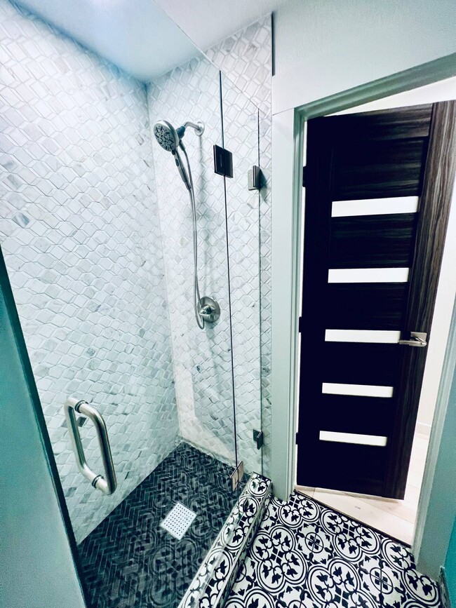 Photo - Savannah Square/Savannah Harbor