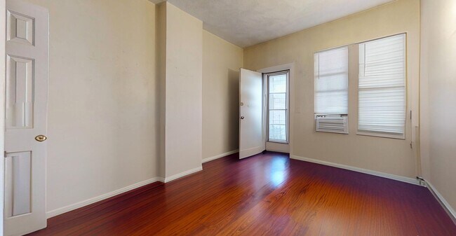 18 S Huntington Ave