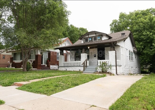 Building Photo - 5815 Euclid Ave E