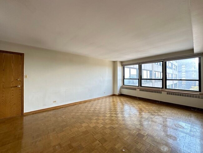 Photo - 4180 N Marine Dr Unit 809