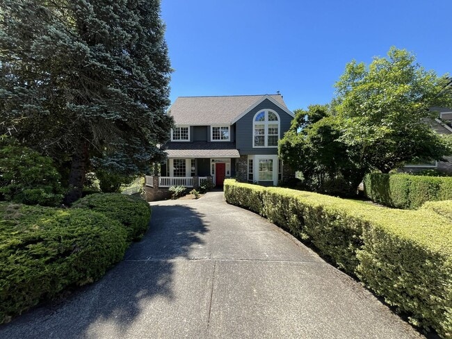 Photo - Beautifully Renovated 5 Bed + Bonus Room Home in Forest Heights with a Wrap-Around Porch, Designe...