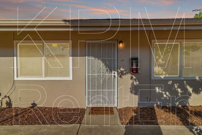Building Photo - 2174 Lucerne Ave Rental