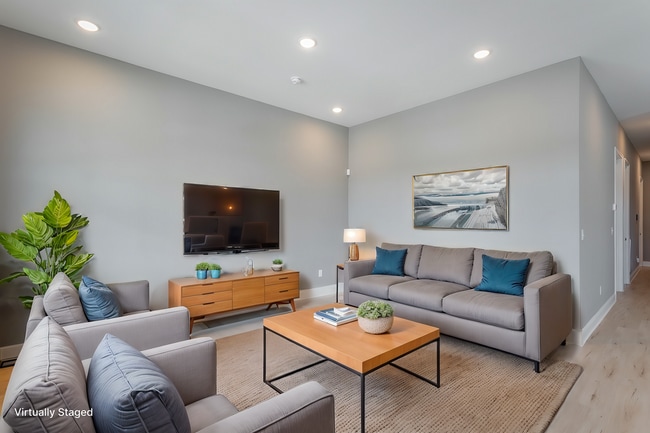 Photo - Modern 4 Bedroom Home in Southside