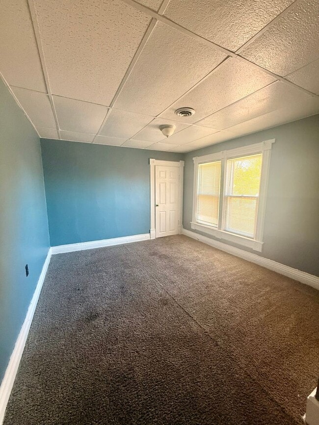 Photo - 1113 Ferguson St Unit Upper