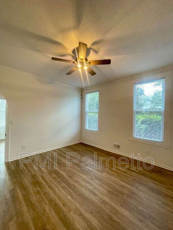 Photo - 105 W High St Unit 2