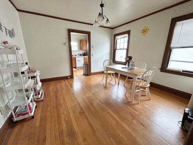 Photo - 2004-2006 University Avenue Unidad 2006 University Avenue