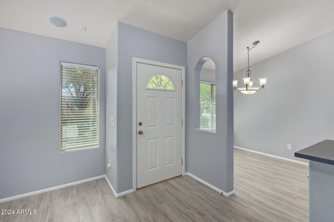 Photo - 983 E Palomino Way