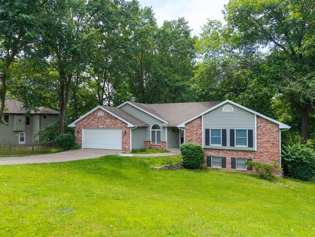 Photo - 2301 Grant Ln