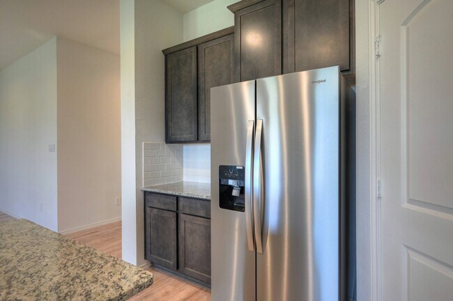 Building Photo - 31603 Zoe Pt