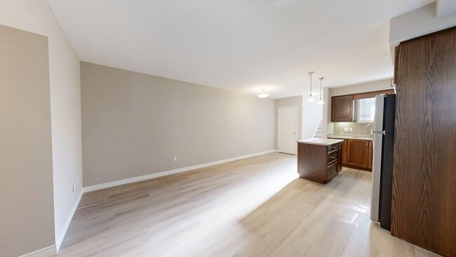 Photo - ONE BEDROOM IN BEAUTIFUL MASONVILLE AREA COMPLEX Unit 8