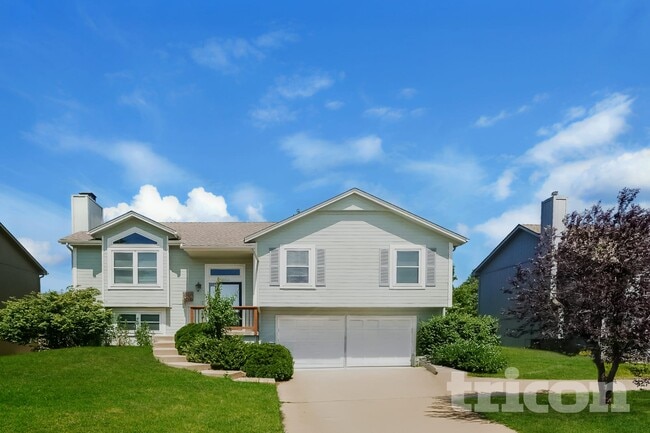 Building Photo - 18614 W 161st St