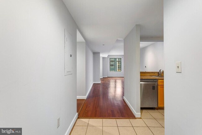 Photo - 1150 K St NW Unit 810