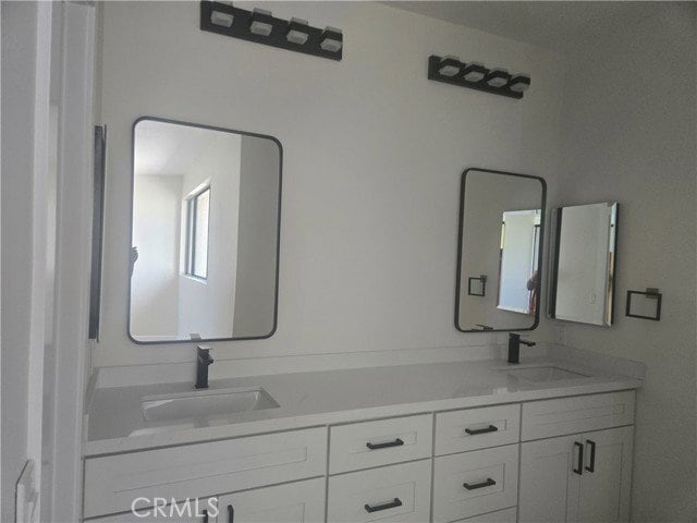Photo - 15137 Magnolia Blvd
