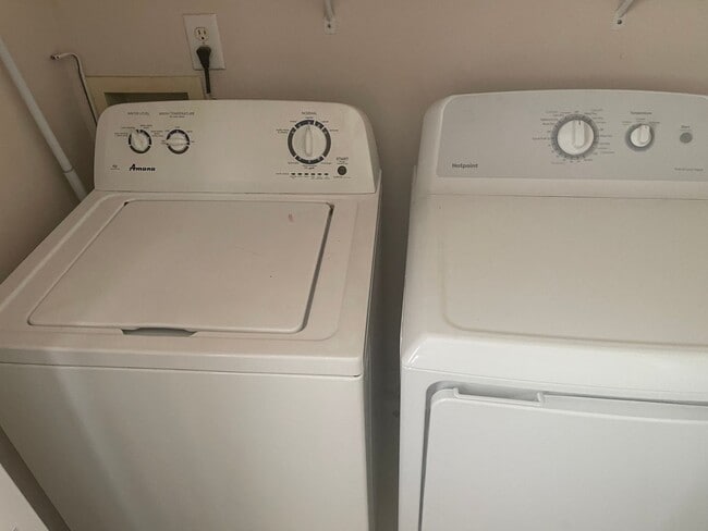 Photo - 515 Lee Rd 852
