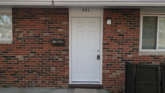 Photo - 433 N Old St Louis Rd Unidad 433