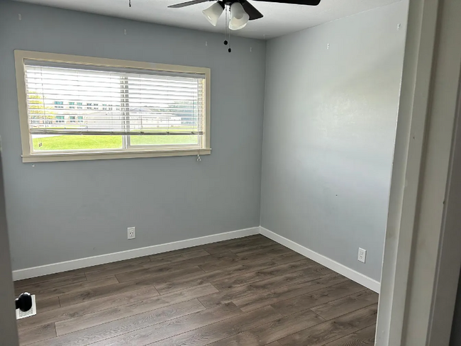 Photo - 2019 Stone Creek Dr Townhome