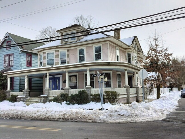 Building Photo - 255 Stockton St Unit A