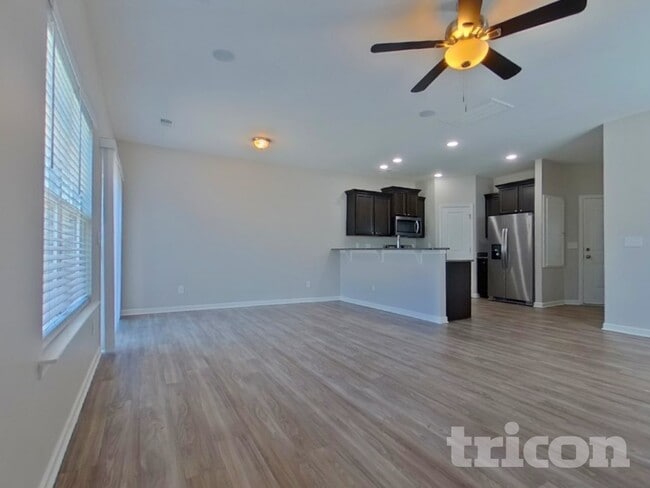 Photo - 409 Eastfair Dr