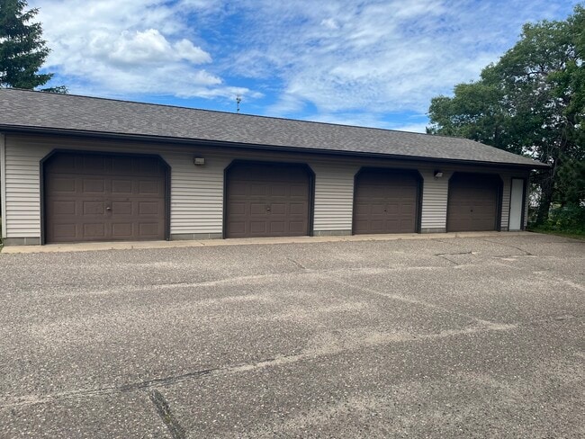 Photo - 13377 Cypress Dr Unit Apt#3