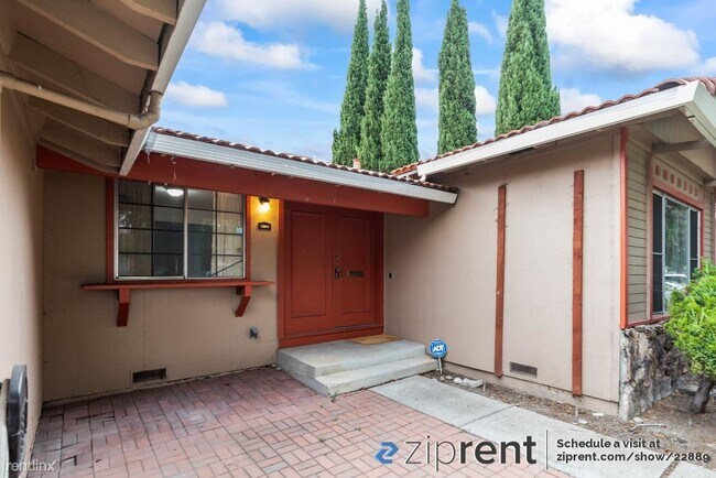 Photo - 4 br, 2 bath House - 1869 St Andrews Pl, S...