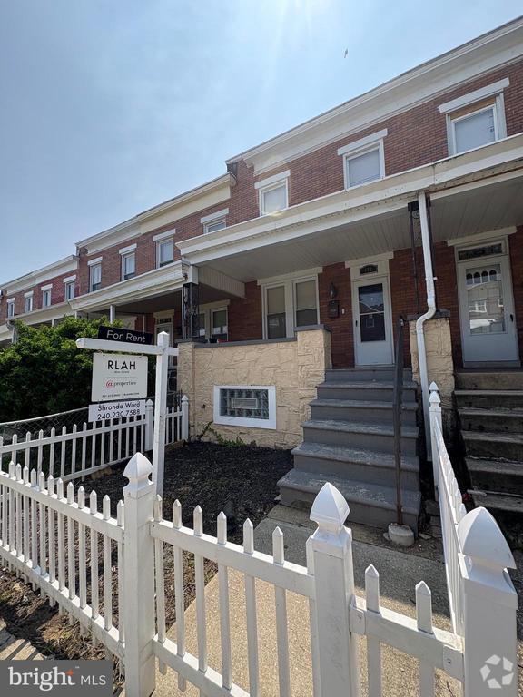 Building Photo - 141 N Monastery Ave Rental