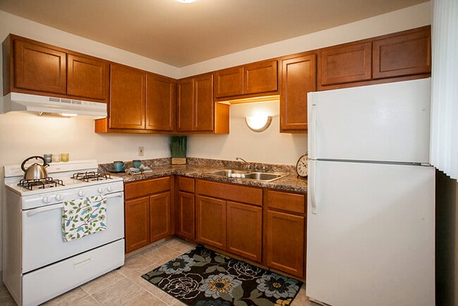 Arbor Glen Apartments
