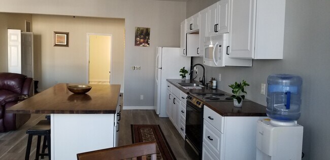 Photo - 1402 5th St Unit 1402