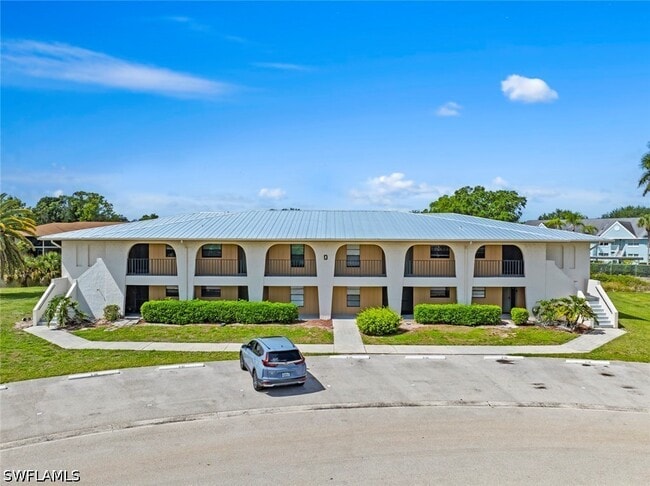 Building Photo - 151 Cypress Way E Unit D3