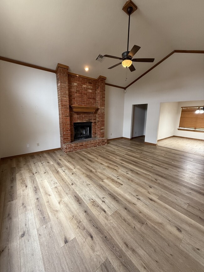 Photo - 6914 NW Surreywood Pl