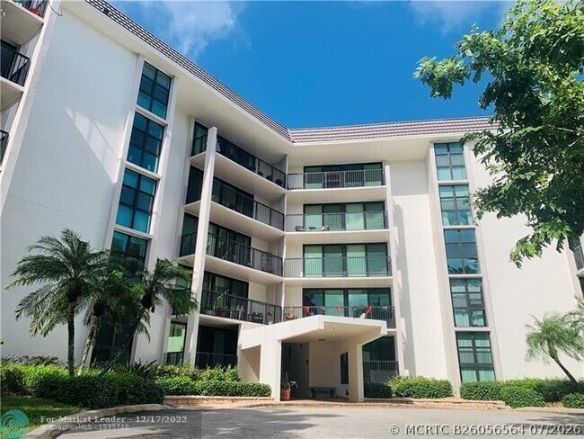 1101 River Reach Dr Unit 215